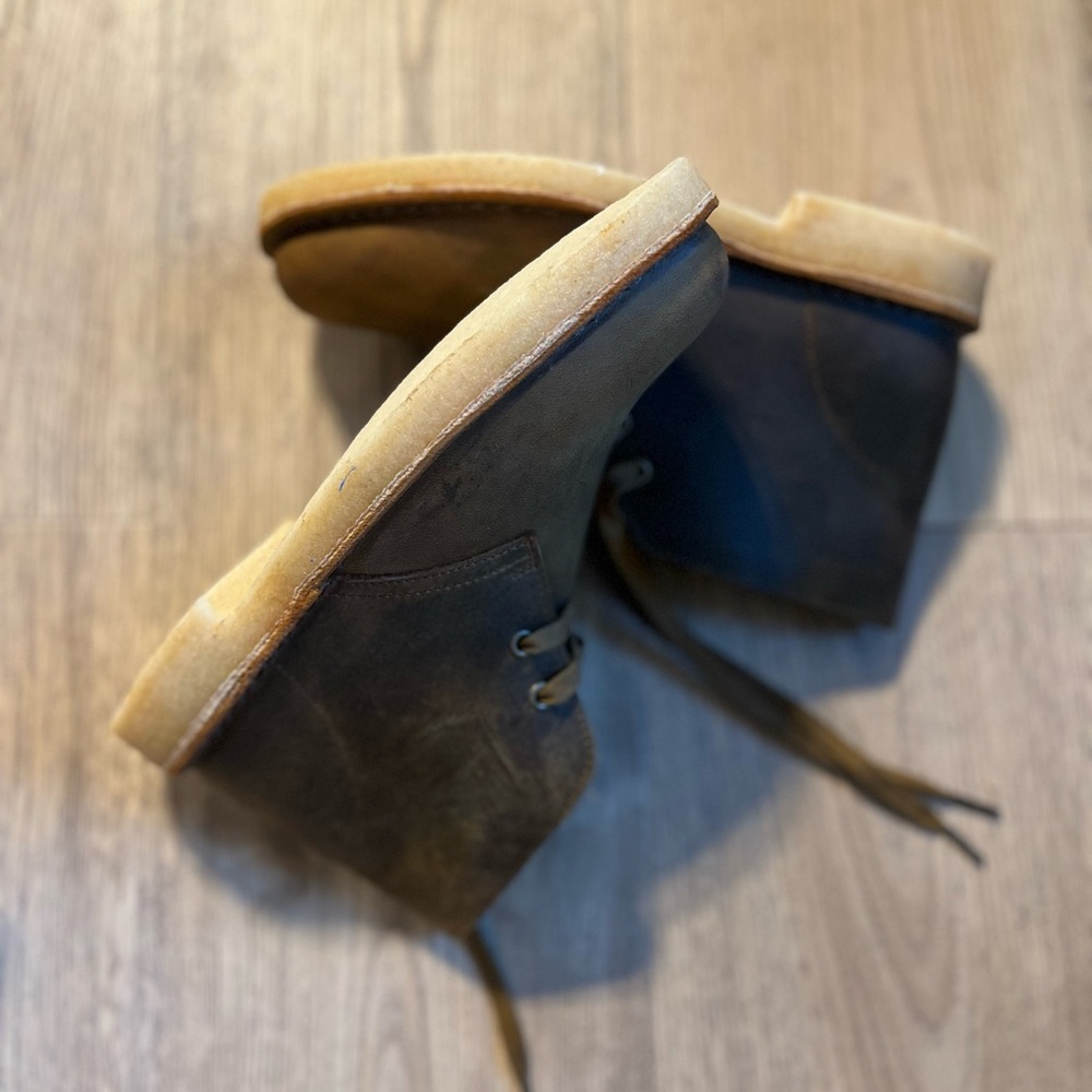Clarks Beige Crepe Sole
